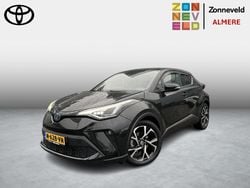 Zwart Gebruikt 2022 Toyota C-HR Executive SUV | € 25.499 (Eerlijke prijs)