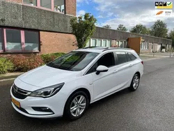 Wit Gebruikt 2016 Opel Astra Innovation Stationwagen | € 12.950 (Eerlijke prijs)