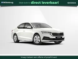 Wit Gebruikt 2023 Skoda Octavia Business Line Hatchback | € 29.950 (Iets duurder)