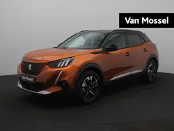 Oranje Gebruikt 2021 Peugeot e-2008 GT SUV | € 20.440 (Goede deal)