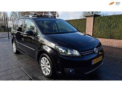 Zwart Gebruikt 2011 VW Touran Highline MPV | € 5.650 (Duur)