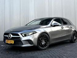 Grijs Gebruikt 2019 Mercedes A180 Business Hatchback | € 19.940 (Super prijs)