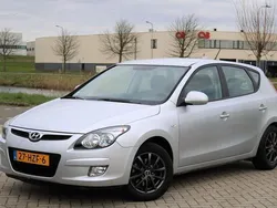 Grijs Gebruikt 2009 Hyundai i30 Dynamiq Hatchback | € 4.999 (Eerlijke prijs)