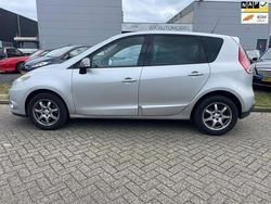 Grijs Gebruikt 2011 Renault Scénic III Expression MPV | € 1.650 (Eerlijke prijs)