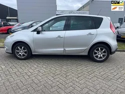 Grijs Gebruikt 2011 Renault Scénic III Expression MPV | € 2.150 (Iets duurder)