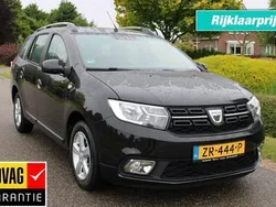 Zwart, metallic lak Gebruikt 2019 Dacia Logan Lauréate Sedan | € 9.850 (Eerlijke prijs)