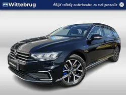 Zwart Gebruikt 2021 VW Passat Comfortline Stationwagen | € 25.950 (Eerlijke prijs)