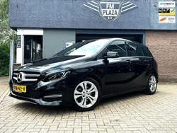 Zwart Gebruikt 2015 Mercedes B200 Prestige MPV | € 17.940 (Iets duurder)