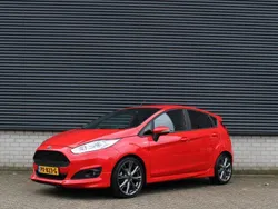 Rood Gebruikt 2017 Ford Fiesta ST-Line Hatchback | € 10.940 (Eerlijke prijs)