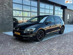 Zwart Gebruikt 2019 VW Golf VII Highline Hatchback | € 13.975 (Goede deal)