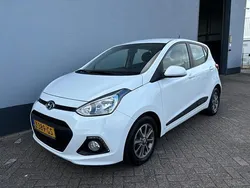 Wit Gebruikt 2015 Hyundai i10 Premium Hatchback | € 6.450 (Eerlijke prijs)
