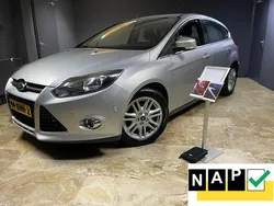 Grijs Gebruikt 2012 Ford Focus Titanium Hatchback | € 2.950 (Goede deal)