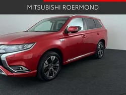 Rood Gebruikt 2019 Mitsubishi Outlander P-HEV Intense SUV | € 19.895 (Eerlijke prijs)