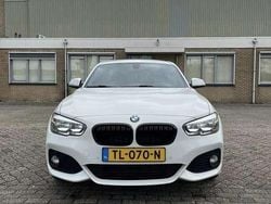 Wit Gebruikt 2015 BMW 118 Urban Line Hatchback | € 18.000