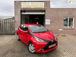 Rood Gebruikt 2018 Toyota Aygo X-wave Hatchback | € 7.500 (Super prijs)