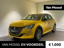 Geel, metallic lak Gebruikt 2023 Peugeot e-208 Active Hatchback | € 32.940