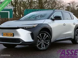 Grijs Gebruikt 2022 Toyota bZ4X Premium SUV | € 33.995