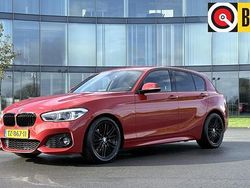 Rood Gebruikt 2018 BMW 118 Executive Hatchback | € 16.880 (Eerlijke prijs)