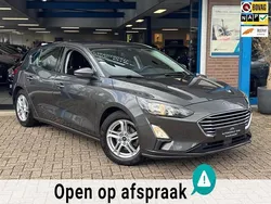 Grijs Gebruikt 2019 Ford Focus Hatchback | € 12.950 (Eerlijke prijs)