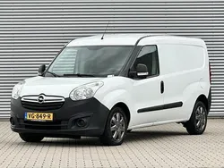 5pu :polar white s Gebruikt 2014 Opel Combo MPV | € 4.450 (Eerlijke prijs)