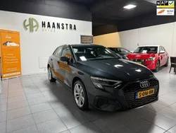 Grijs Gebruikt 2023 Audi A3 Advanced Hatchback | € 24.950 (Super prijs)