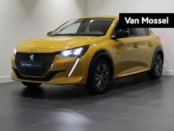 Geel Gebruikt 2023 Peugeot e-208 Style Hatchback | € 19.940 (Eerlijke prijs)