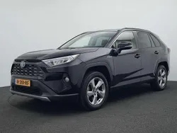 Zwart Gebruikt 2020 Toyota RAV4 Style SUV | € 29.445 (Eerlijke prijs)