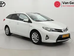 Wit Gebruikt 2014 Toyota Auris Touring Sports Plus Stationwagen | € 11.499 (Eerlijke prijs)