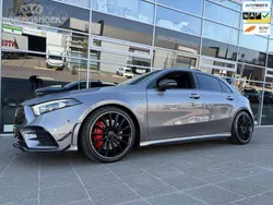 Grijs Gebruikt 2020 Mercedes A35 AMG Premium Plus Hatchback | € 42.950 (Goede deal)