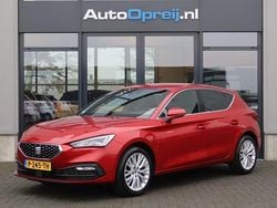 Rood, metallic lak Gebruikt 2021 Seat Leon XCELLENCE Hatchback | € 23.945 (Eerlijke prijs)