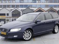 Blauw Gebruikt 2015 Volvo V70 Summum Stationwagen | € 8.950 (Goede deal)