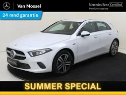 Wit Gebruikt 2021 Mercedes A250 Luxury Hatchback | € 28.945 (Eerlijke prijs)
