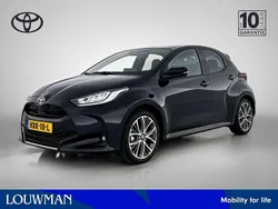 Zwart Gebruikt 2025 Toyota Yaris Hybrid Executive Hatchback | € 31.450 (Duur)