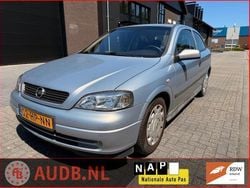 Grijs Gebruikt 2001 Opel Astra Edition Hatchback | € 895 (Eerlijke prijs)