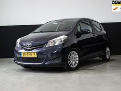 Blauw Gebruikt 2012 Toyota Yaris Hatchback | € 7.999 (Goede deal)