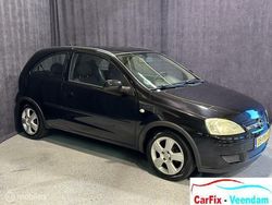 Zwart Gebruikt 2004 Opel Corsa Hatchback | € 1.495 (Eerlijke prijs)