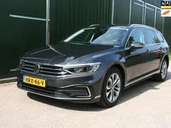 Zwart Gebruikt 2020 VW Passat Business Stationwagen | € 19.950 (Goede deal)