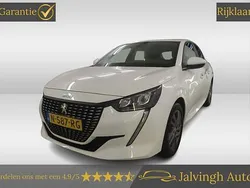 Wit Gebruikt 2022 Peugeot 208 Active Hatchback | € 12.940 (Eerlijke prijs)