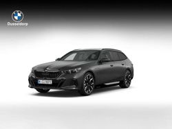 Grijs Nieuw 2025 BMW 550e Comfort Edition Stationwagen | € 120.941 (Iets duurder)
