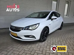 Wit Gebruikt 2018 Opel Astra Innovation Hatchback | € 10.995 (Eerlijke prijs)