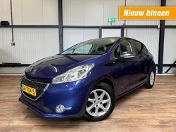 Blauw Gebruikt 2015 Peugeot 208 Style Hatchback | € 5.990 (Eerlijke prijs)