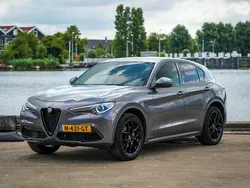 Grijs Gebruikt 2017 Alfa Romeo Stelvio SUV | € 28.000 (Duur)