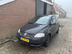 Grijs Gebruikt 2006 VW Fox Trendline Hatchback | € 1.975 (Iets duurder)