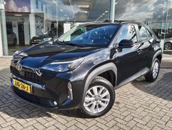 Zwart Gebruikt 2024 Toyota Yaris Cross Active SUV | € 27.895 (Eerlijke prijs)