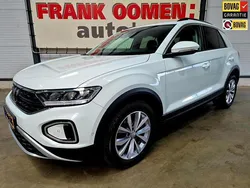 Wit Gebruikt 2022 VW T-Roc Life SUV | € 27.950 (Goede deal)