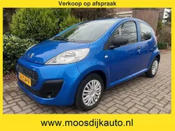Blauw, metallic lak Gebruikt 2012 Peugeot 107 Access Hatchback | € 5.695 (Eerlijke prijs)