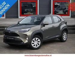 Bruin Gebruikt 2024 Toyota Yaris Cross Active SUV | € 26.250 (Eerlijke prijs)