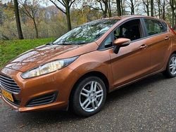 Bruin Gebruikt 2013 Ford Fiesta Hatchback | € 5.950 (Eerlijke prijs)