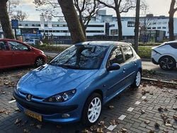 Blauw Gebruikt 2000 Peugeot 206 Sedan | € 1.700 (Eerlijke prijs)