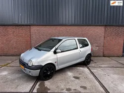Grijs Gebruikt 2002 Renault Twingo Hatchback | € 1.399 (Eerlijke prijs)